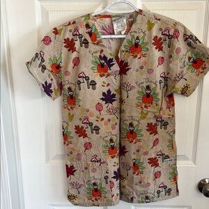 Smart Scrubs Beige Thanksgiving Turkey Print Scrub Top